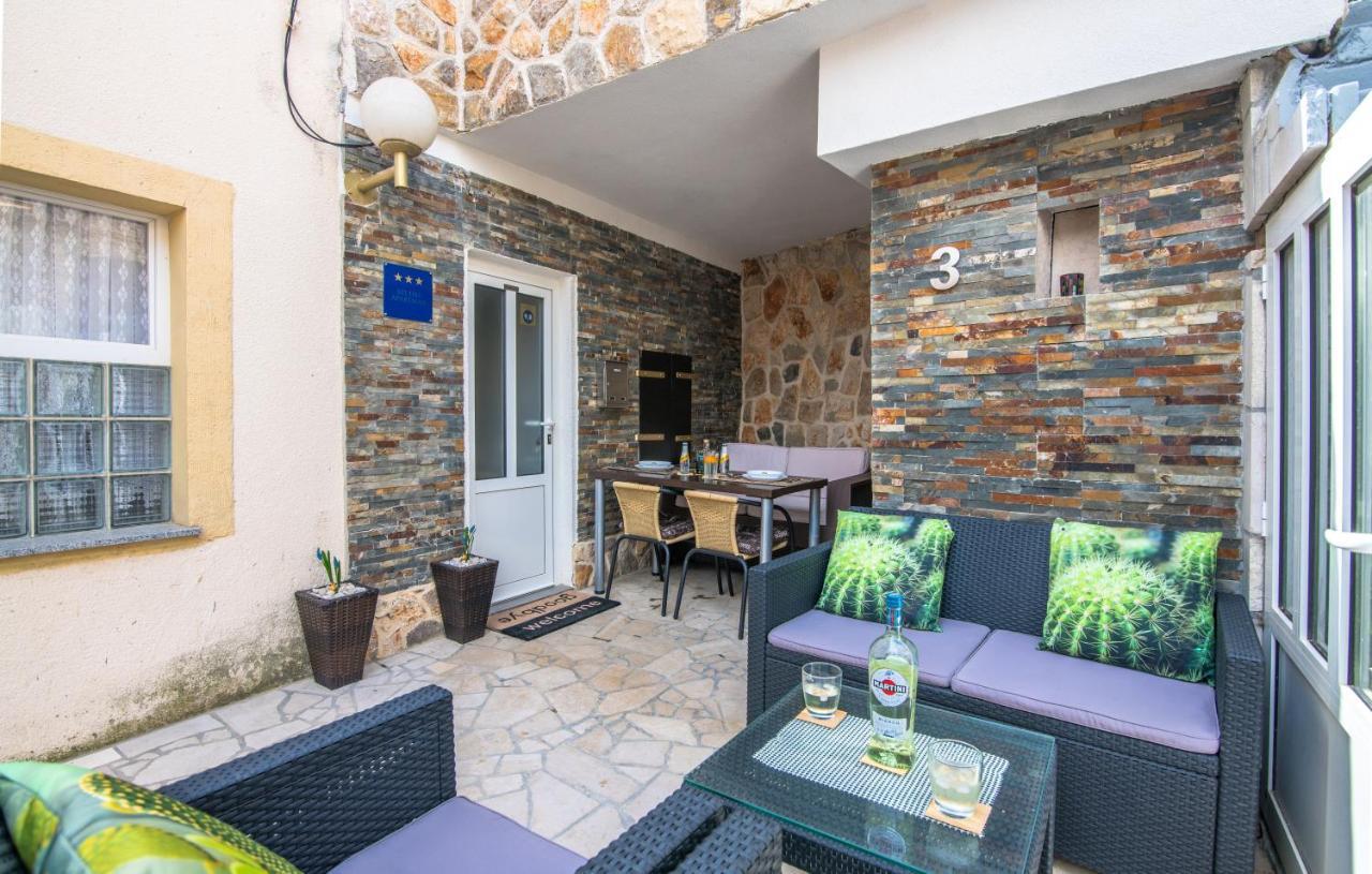 Stone House Knez Apartment Vrbnik Bagian luar foto