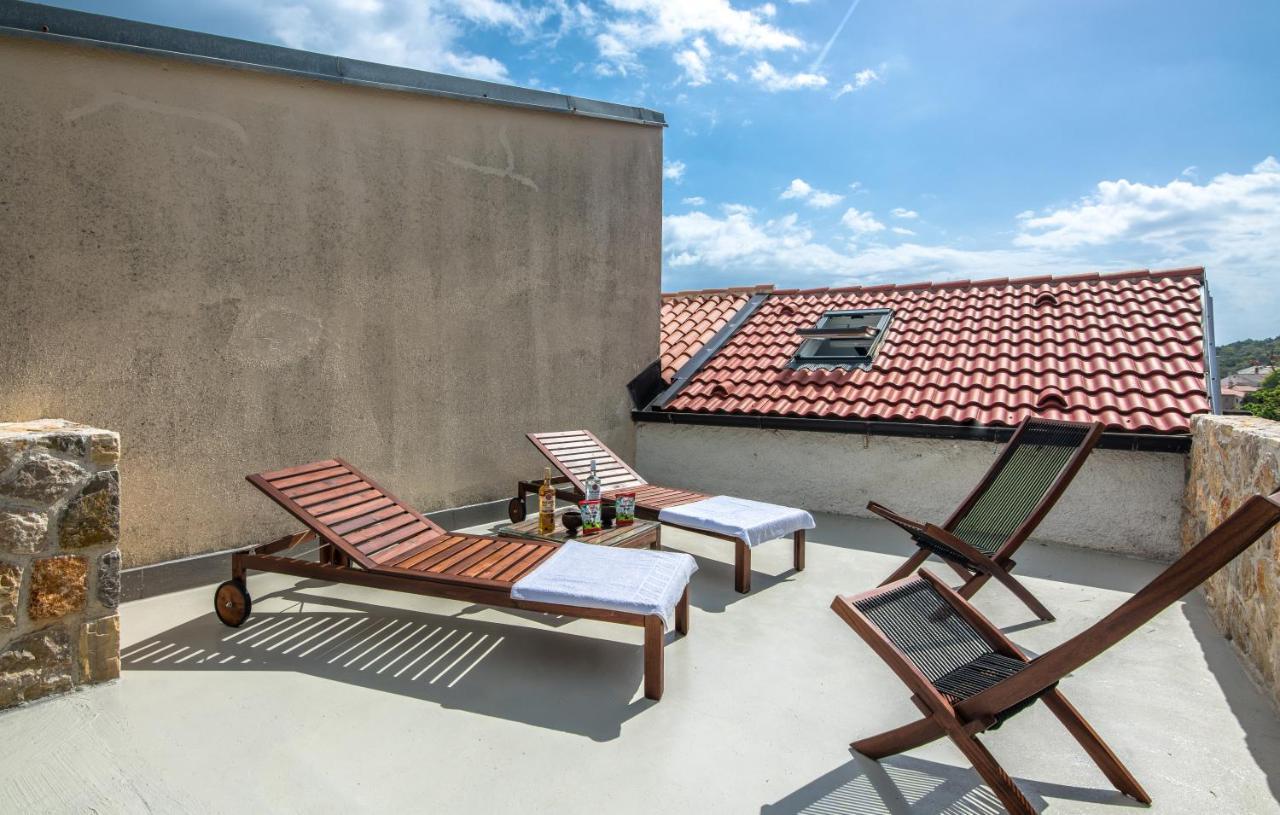 Stone House Knez Apartment Vrbnik Bagian luar foto
