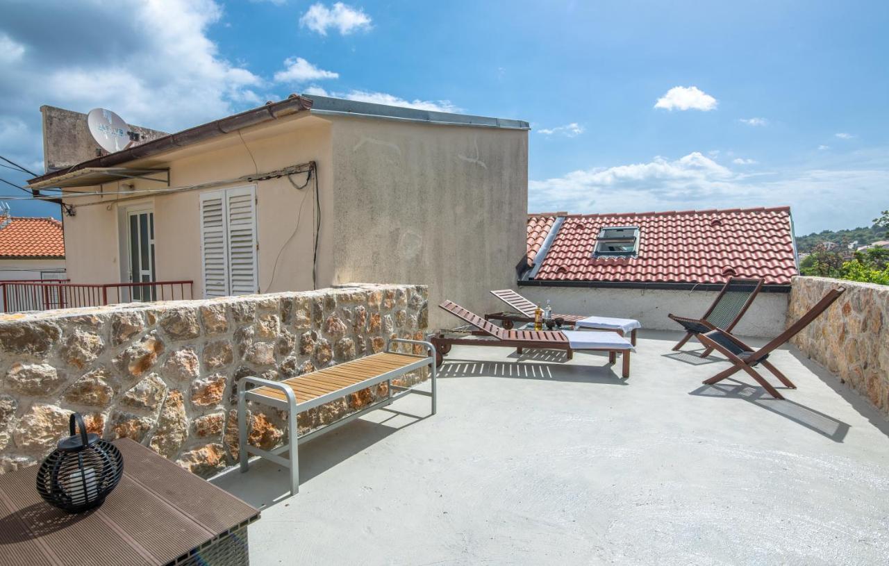 Stone House Knez Apartment Vrbnik Bagian luar foto