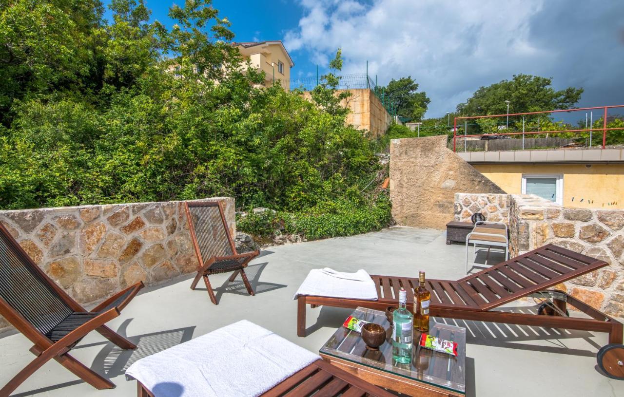 Stone House Knez Apartment Vrbnik Bagian luar foto