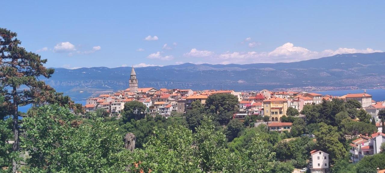 Stone House Knez Apartment Vrbnik Bagian luar foto